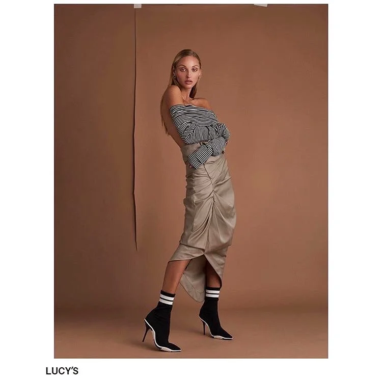 Editorial — magazine, press by Toni Lowe, photo 12 of 45